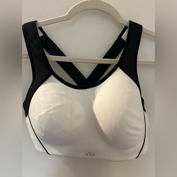 Victoria’s Secret VSX Sports Bra Bundle 2 Count - Picture 1 of 9